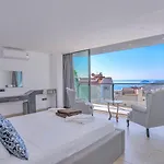 4 Bedroom 빌라