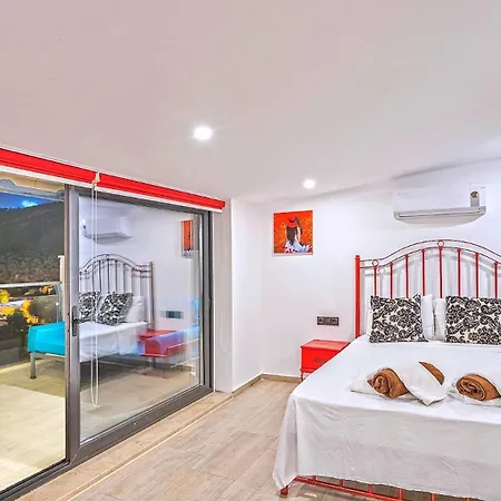 4 Bedroom 9109 Villa Kalkan