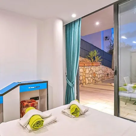 4 Bedroom 9109