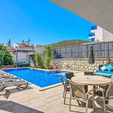 4 Bedroom 9109 Villa