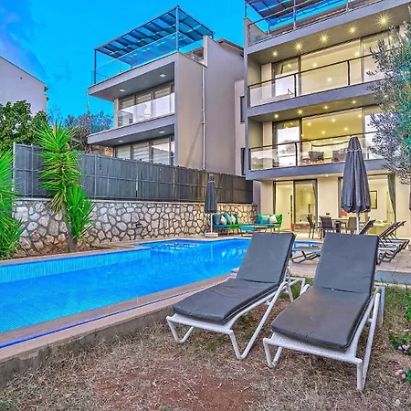 4 Bedroom 9109